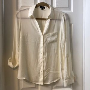 Lightweight button down blouse business casual